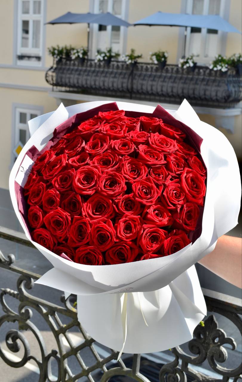 51 Rote Rosen